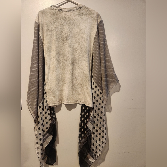Upcycled Tee /poncho. Cool Graphic tee. - Picture 3 of 5